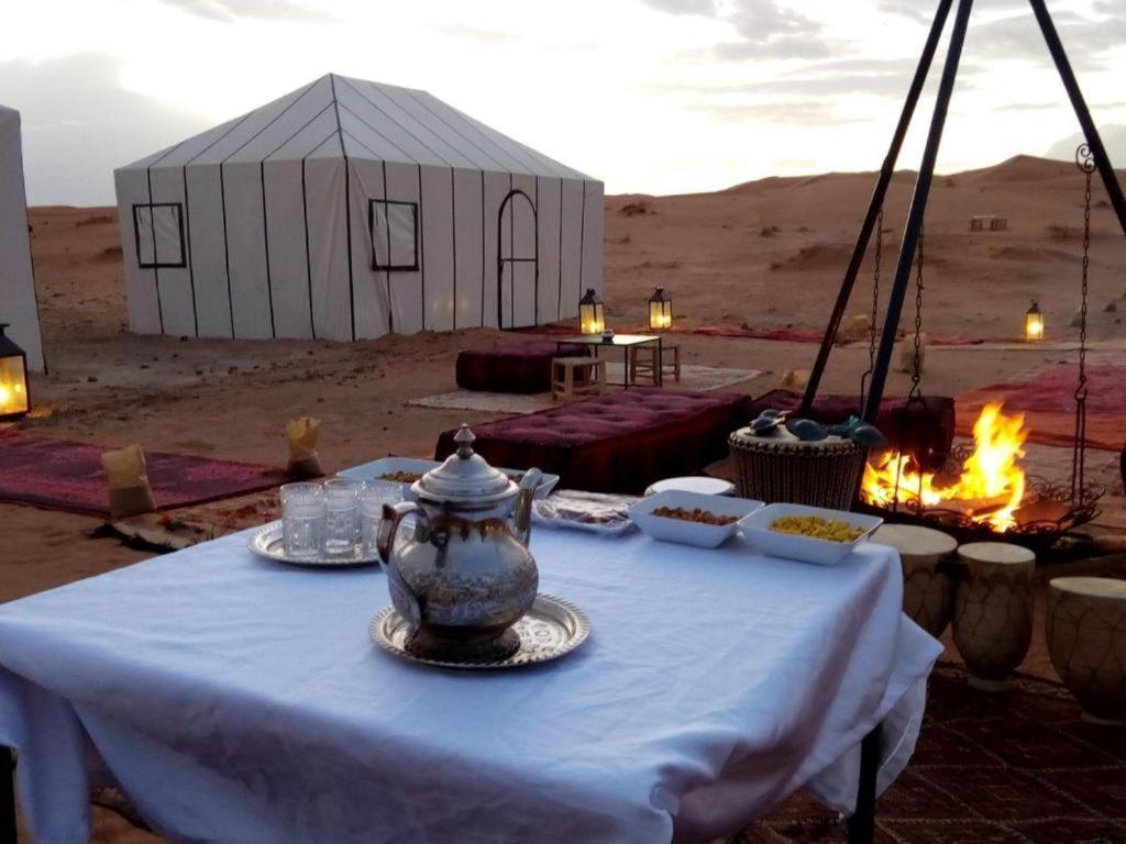 Hotel Ahlam Luxury Camp Merzouga Exterior foto